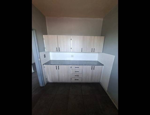 2 BEDROOM PROPERTY TO RENT IN ROSETTENVILLE